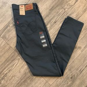 Women’s Levi Pants 711 Skinny NEW